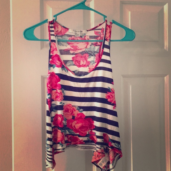 Forever 21 Tops - 4/$15 Forever 21 🌺 tank top
